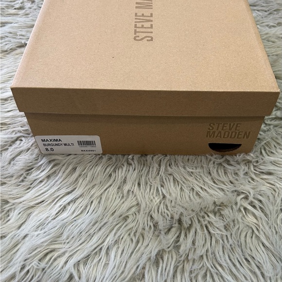 Steve Madden Burgundy Multi Maxima Sneaker - Picture 11 of 12